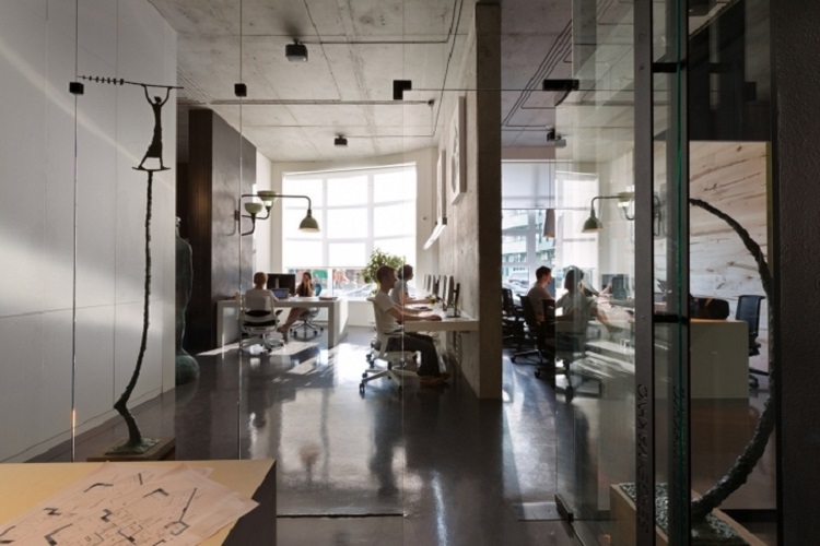 辦公室裝修高空作業(yè)：安全細(xì)節(jié)，不容小覷!